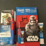 Oral-B Stages Power Kids Electric Toothbrush Featuring Star Wars Characters, Gift Pack inc Toothpaste