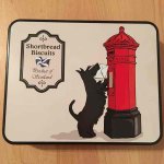 200g shortbread biscuits in a snazzy tin