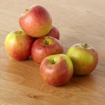 Braeburn Apples 670g 69P, Ripe Mango 69p, Pomegranates