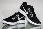 Nike Lunartempo (women's) (Black/white) (Bishopbriggs)