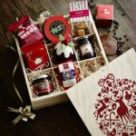 Lakeland Bauble Hamper Box