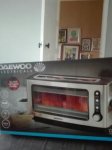 Daewoo see through glass toaster £14.99 @ B&M instore