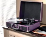 Akura Retro Suitcase Style 3 Speed Record Player (Battery / Mains) 3 Colours Available @ 24Studio (Del £4.99 per order)