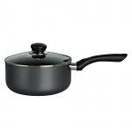 Saucepan 16cm with lid £2.50 (+£2.00 c&c)