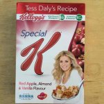 Special K @ Farmfoods - Red Apple, Almond & Vanilla 360g