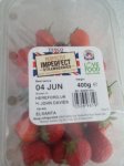 Tesco perfectly imperfect strawberries 400g