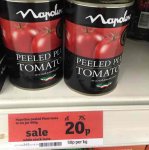 Reduced Napolina plum tomatoes in tomato juice 400g tin