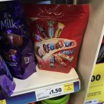 Celebrations pouch 490g